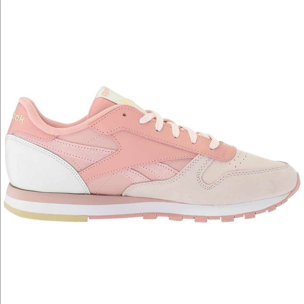 🛑Donated: Reebok classic- New - Picture 7 of 8